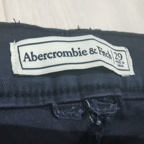 Abercrombie & Fitch super skinny jeans hem button - Picture 4 of 8